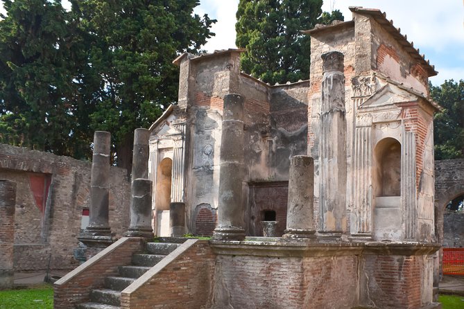 Pompeii Guided Walking Tour with Ticket - Meeting point at Ristorante Bar Sgambati and what to bring