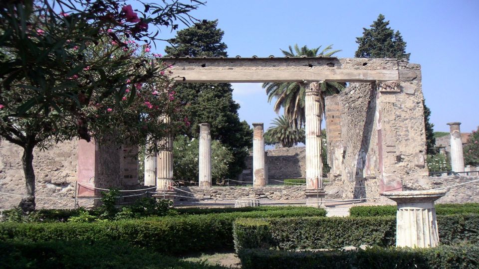 Pompeii Half-Day Coach Tour from Sorrento - Meeting at Achille Lauro parking: keep it simple, arrive early