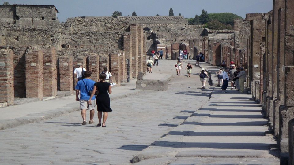 Pompeii Half-Day Coach Tour from Sorrento - FAQ