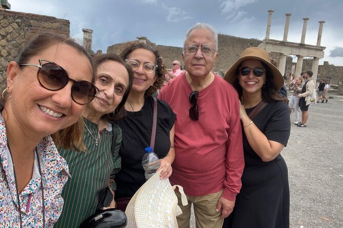 Pompeii private tour with expert guide in archaeology - Domus of Rich Romans: Frescoes, Mosaics, and How Wealth Looked Indoors