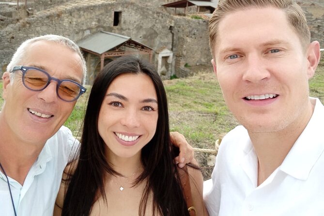 Pompeii private tour with expert guide in archaeology - Stop-by-Stop: Gladiators, Theater, and the Streets You’d Have Walked