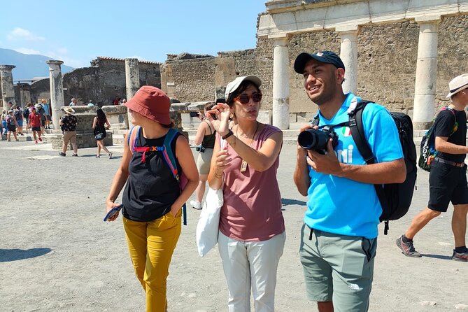 Pompeii Private Tour with expert local guide - Practical Tips So Your 2 Hours Land Well