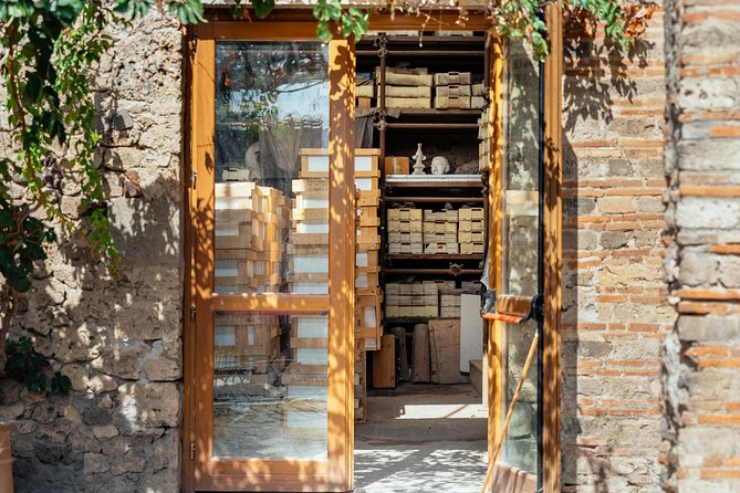 Pompeii PRIVATE TOUR With Locals: Ticket & Guide Included - A flexible route: that third stop depends on your host