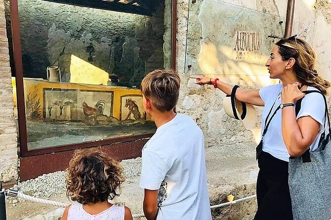 Pompeii Private Walking Tour with Expert and Authorized Guide - Key things to know before you go