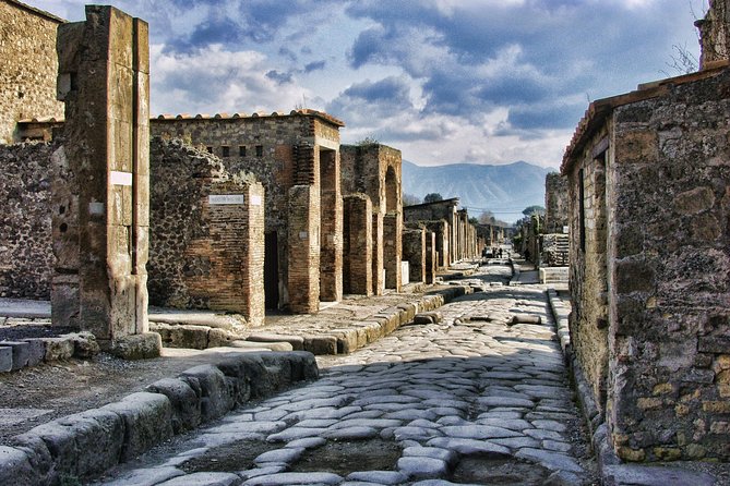 Pompeii ruins - Timing and crowd strategy for Pompeii
