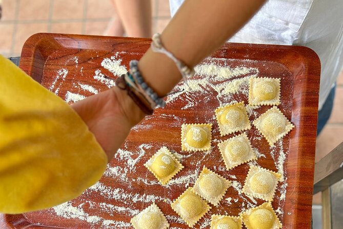 Pompeii Tour and Cooking Class with Mamma - Logistics That Matter: Meeting Point, Getting Around, and Comfort