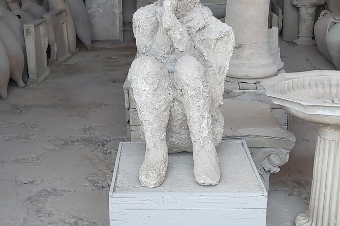 Pompeii tour with archaeologist - The Forum: where you learn what Pompeii was before the eruption