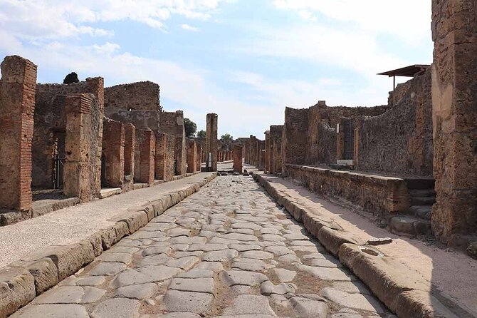 Pompeii Tour with Lunch and Wine Tasting from Positano - From Positano to Pompeii: an early start with real payoff