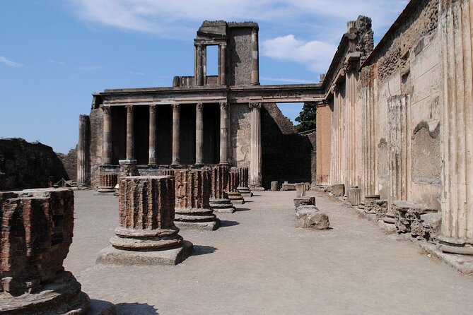 Pompeii Tour with Lunch and Wine Tasting from Positano - Booking decision: should you go from Positano?