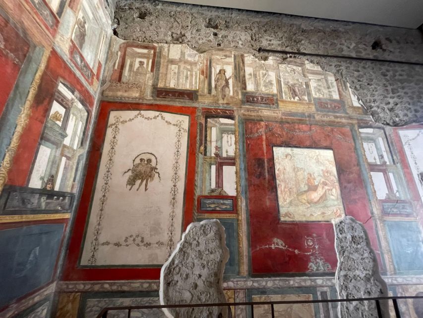 Pompeii - Vesuvius & Wine from Amalfi Coast all inclusive - Mt. Vesuvius hike to the crater path (Gran Cono) and the Gulf of Naples views