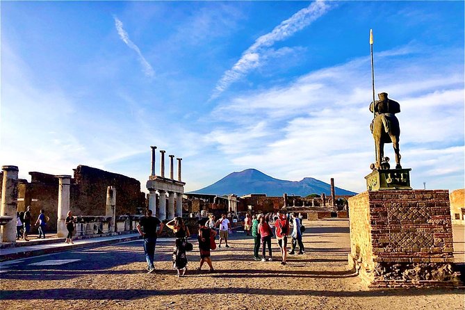 Pompeii & Vesuvius with Lunch & Wine Tasting from Positano - Casa Setaro / Vigna delle Rose winery lunch with wine: what “tasting” means here