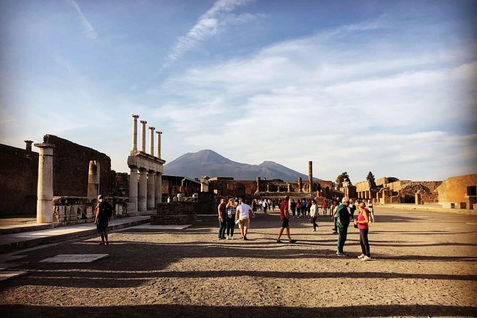 Pompeii & Vesuvius with Lunch & Wine Tasting from Positano - FAQ