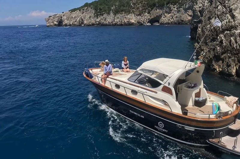 Positano: Amalfi Coast & Emerald Grotto Private Boat Tour - Snorkeling Off Scoglio dell’Isca: Clear Water Time With Gear Included