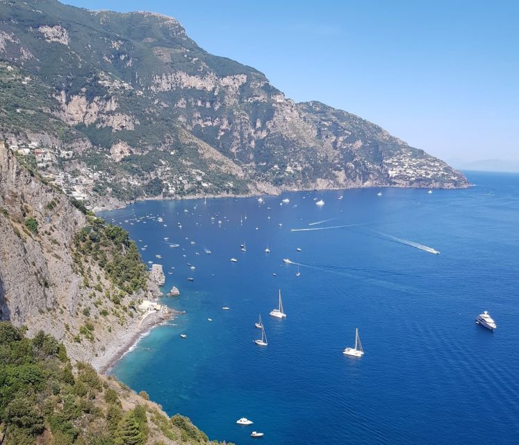 Positano & Amalfi Coast Sightseeing Bike Tour - Your bikes, helmets, and the guide vibe