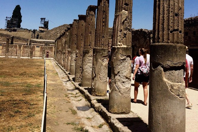 Positano, Sorrento and Pompei Tour from Naples - Hotel pickup in Naples: the underrated part of a coastal day