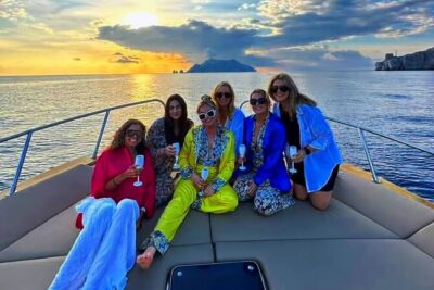 Private 4-Hour Boat Tour to Capri island with limoncello tasting - Getting on board: comforts, drinks, and a smoother day