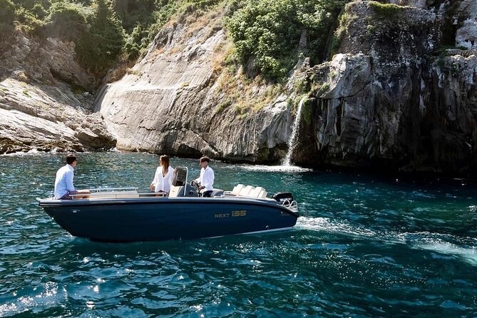 Private Boat Excursion with Skipper on the Amalfi Coast - What you get onboard: snacks, towels, drinks, and snorkel gear