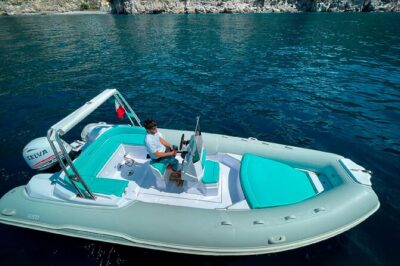 Private Boat Tour: 90 minutes in Amalfi Coast with snacks and drinks - Getting started at Cala Marinai Brasserie (and what to expect)