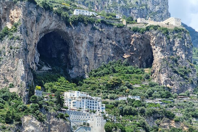 Private Boat Tour Along the Amalfi Coast from Positano - Practical tips for a smooth 4-hour day