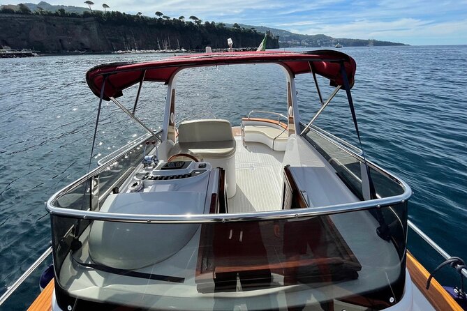Private Boat Tour from Sorrento to Capri on a Classic Gozzo 7.50 - Weather and sea conditions: the one factor you can’t outsmart