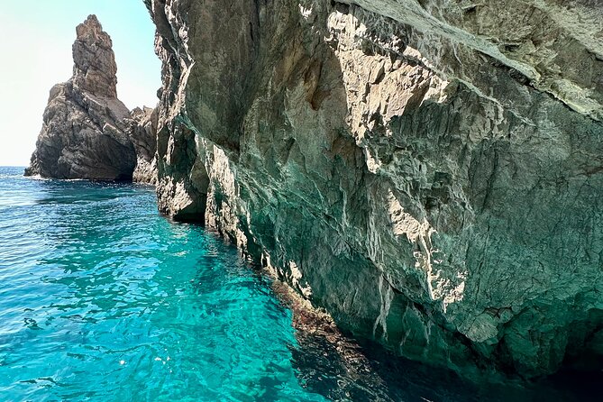 Private Boat Tour of Capri Island - Capri’s Iconic Rocks, Eastern Arch, and the White Grotto