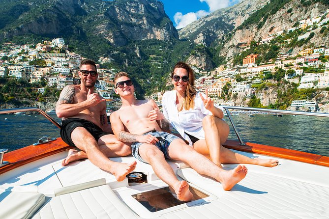 Private Boat Tour Sorrento to Positano & Amalfi–Typical Gozzo 850 - Limoncello, Snacks, and the Stuff That Actually Improves the Day