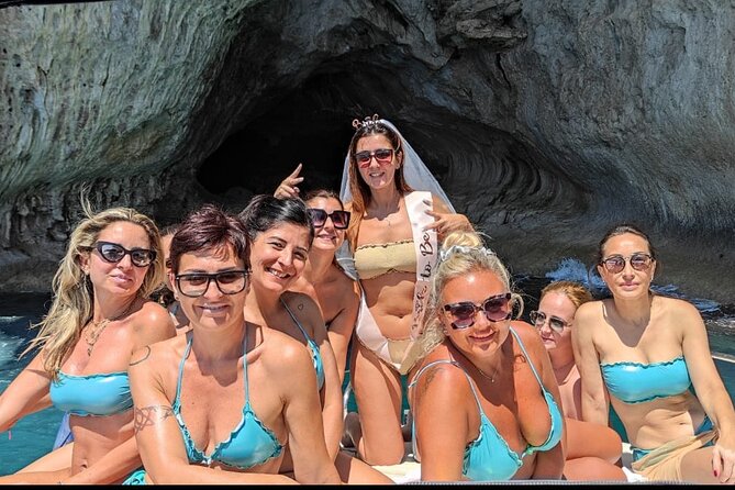 Private Boat Tour to Capri's Hidden Gems with Local Skipper - Grotta dei Santi and Grotta Verde: two different cave vibes