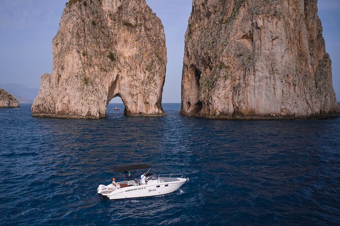 Private Boat Tour with Saver 7.50 WA - Blue Grotto by rowboat: plan around the ticket and the timing