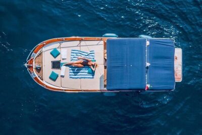 Private boat trip to Capri - Along the west coast: Punta Carena lighthouse and Villa Malaparte