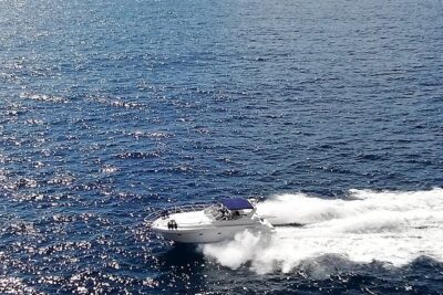 Private Cruise around Capri - yacht 40' - Setting Off From Capri Harbour (Piazza Angelo Ferraro)
