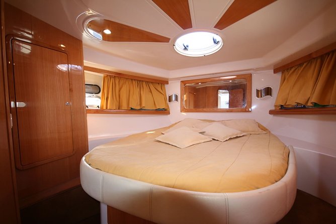 Private Cruise around Capri - yacht 40' - Nerano on the Amalfi Coast: The Lunch or Swim Break