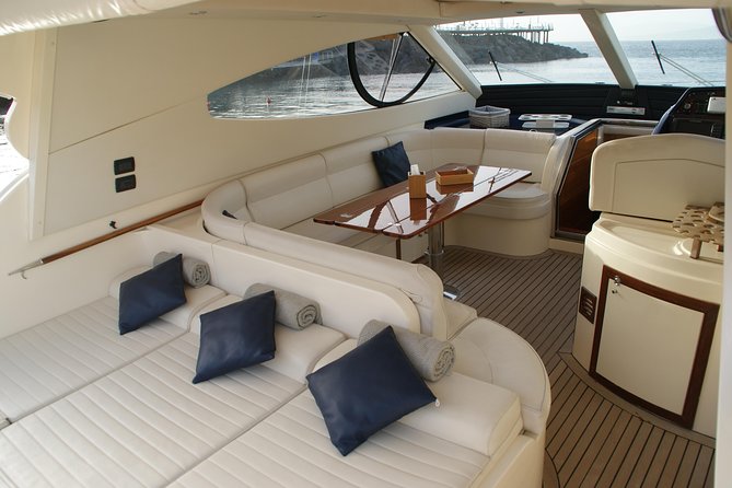 Private Cruise to Capri and Amalfi Coast from Sorrento or Capri - yacht 50' - Food on board vs. lunch along the shore