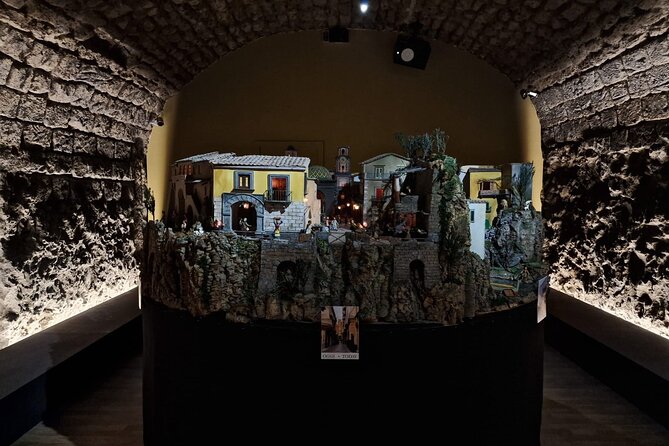 Private Guided Multimedia Exhibition on the History of Sorrento - Where You Meet: Via Antonino Sersale in Sorrento
