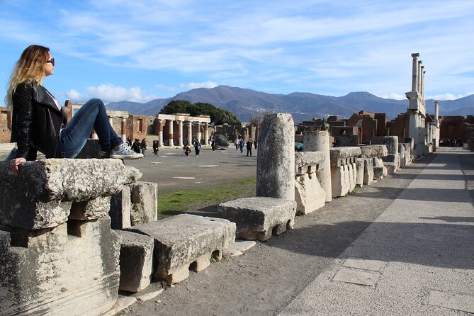 Private half-day tour with expert guide in the archaeological site of Pompeii - What makes the guiding style work (and why it matters)
