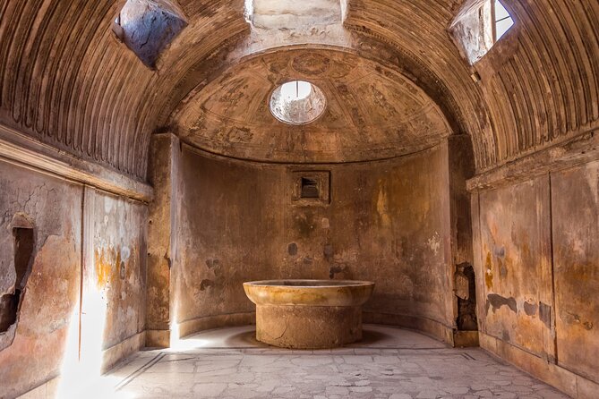 Private Pompeii Tour with Archaeologist & Winery on Mt Vesuvius - Macellum food market: shopping, imperial ties, and street-level life