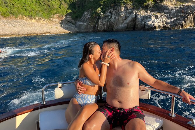 Private Sunset Experience With aperitif and music - Getting To The Boat: Mobile Ticket, English, and a Short Trip Time