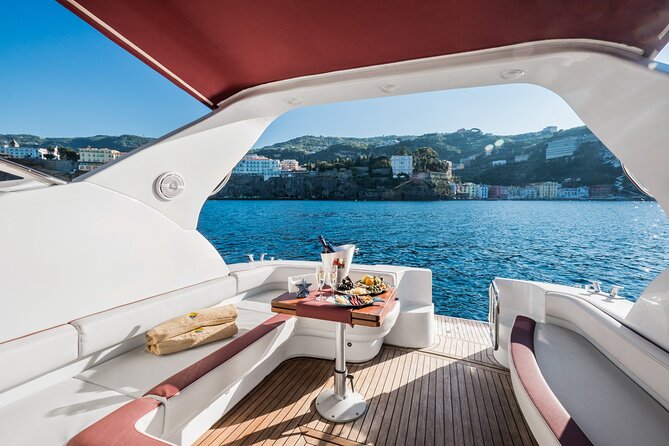 Private Tour from Sorrento to Capri - Raffaelli Shamal 40 - Why this Shamal 40 speedboat Capri trip is a smarter day