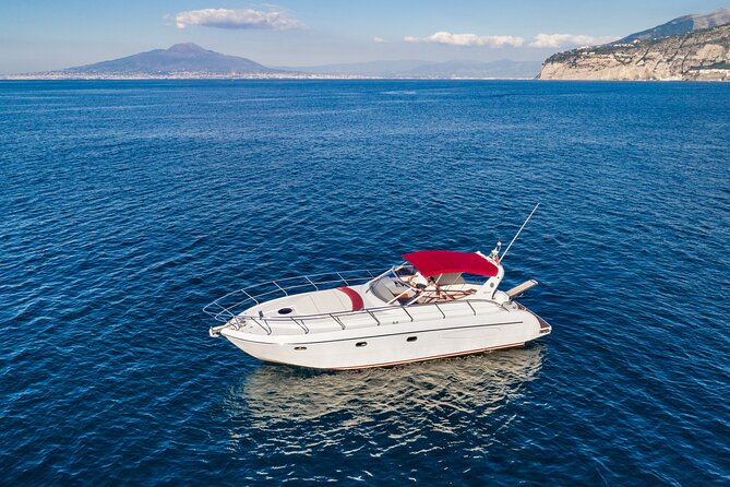 Private Tour from Sorrento to Capri - Raffaelli Shamal 40 - Leaving Sorrento: setup, pickup, and first views
