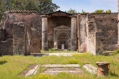 Private Tour of Pompeii with official tour guide and skip the line tickets - Your 2.5-hour route: how the main park stop is structured