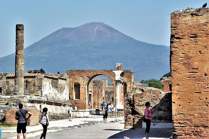 Private Tour of Pompeii with official tour guide and skip the line tickets - The guide experience: official, private, and built for questions