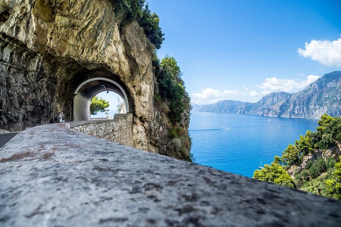 Private tour of the Amalfi coast from Sorrento - Ravello: artist retreats, Wagner festival ties, and Villa Rufolo