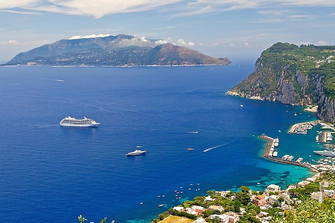Private Tour: Sorrento to Capri Cruise - Picking your boat category: open deck vs cabin (comfort and included perks)