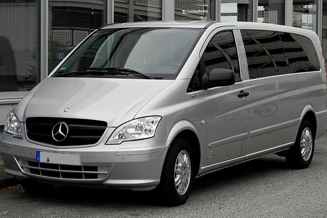 Private Transfer Positano to Rome - On the Road: Comfort, Highway Stops, and the WiFi Advantage