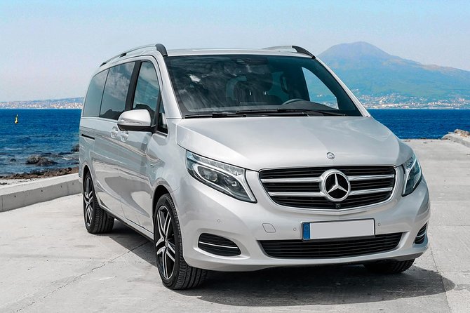 Private Transfer: Sorrento to Positano or Vice Versa - English-speaking driver help that goes beyond directions