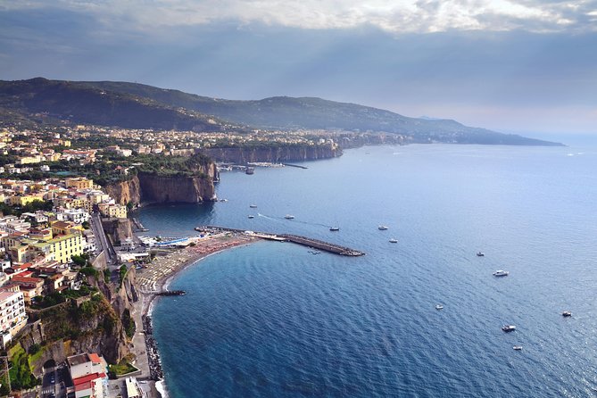Private Transfer: Sorrento to Positano or Vice Versa - The meet-up system: hotel lobby pickup and station/port clarity