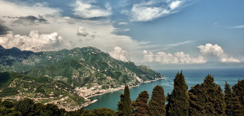 Ravello: 2-Hour Private Walking Tour - Meeting in Piazza Duomo: the smartest start point