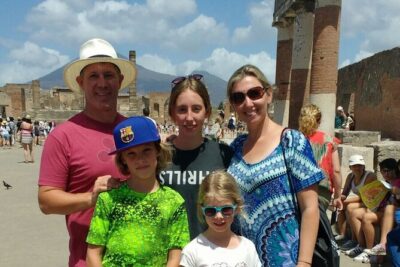 Rome to Pompeii Tour for Kids & Families w Hotel Pickup & Skip-the-Line Tickets - Hotel Pickup and the Morning Ride Out of Rome