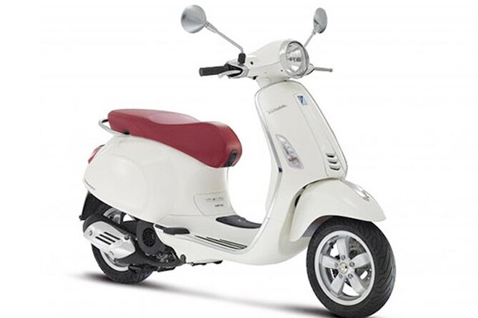 Scooter Rental Vespa Primavera 125cc from Sorrento - Vespa Primavera 125cc for Sorrento and the Amalfi Coast: why a scooter works