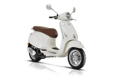 Scooter Rental Vespa Primavera 125cc from Sorrento - Where you meet in Piano di Sorrento (and how the start shapes your day)