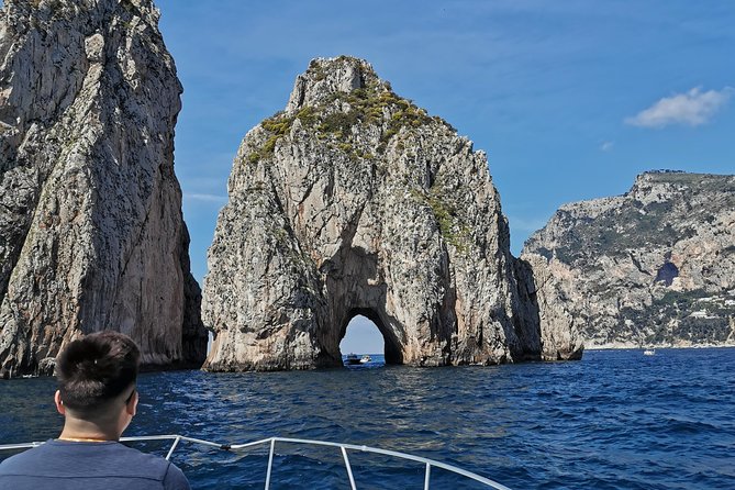 Shared boat tour from Sorrento to discover Capri - Blue Grotto: what to expect when the wait is too long
